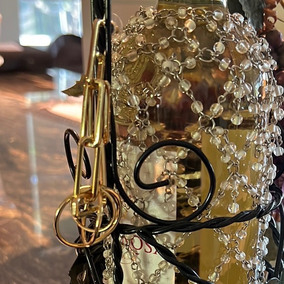 Unique Designer brand gold tone linked puzzle looking earrings - Picture 7 of 10